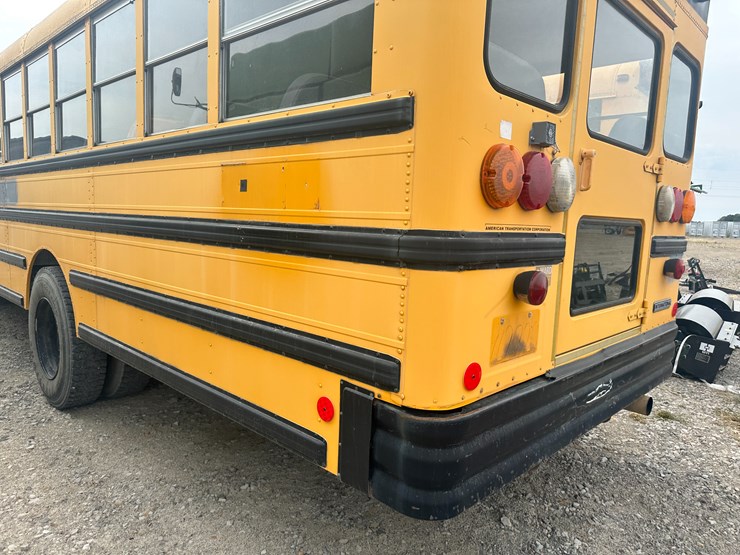 #18-•-#23871-•-2002-international-genesis-school-bus-vin:-1hvbgaan62a917777-image-19