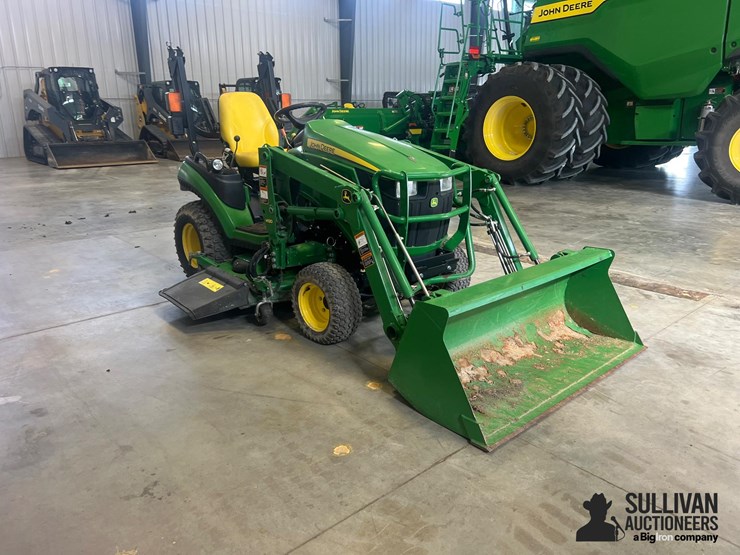 2014-john-deere-1025r-image-3