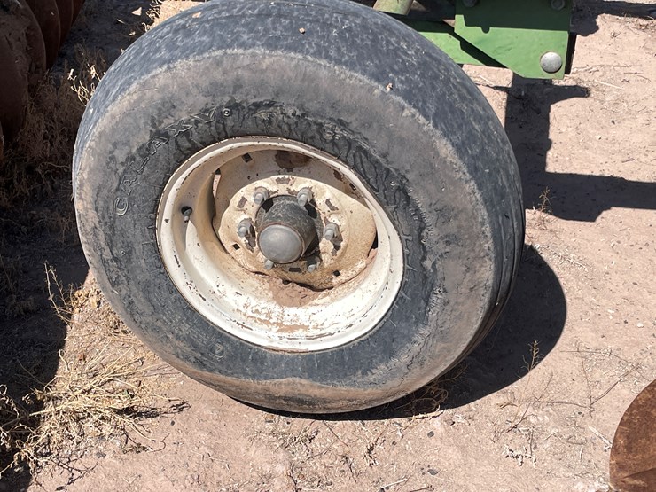 john-deere-425-image-24
