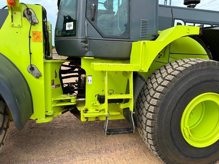 2010-deere-644k-image-11