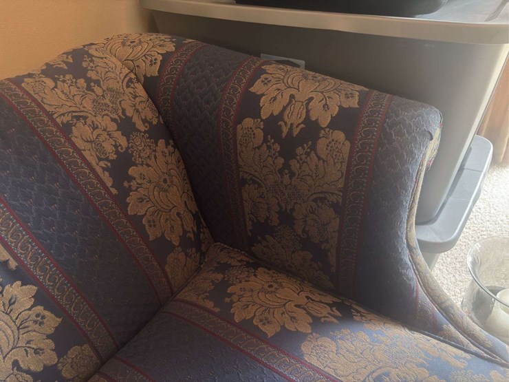 blue-couch-image-7