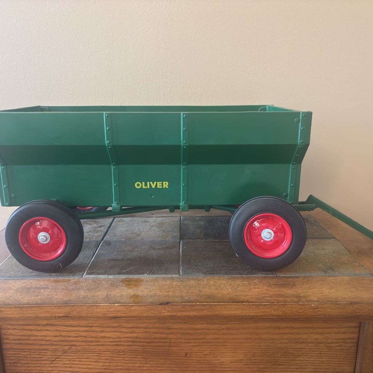 1/8 Oliver Flare Box Wagon 1997 FPS SM