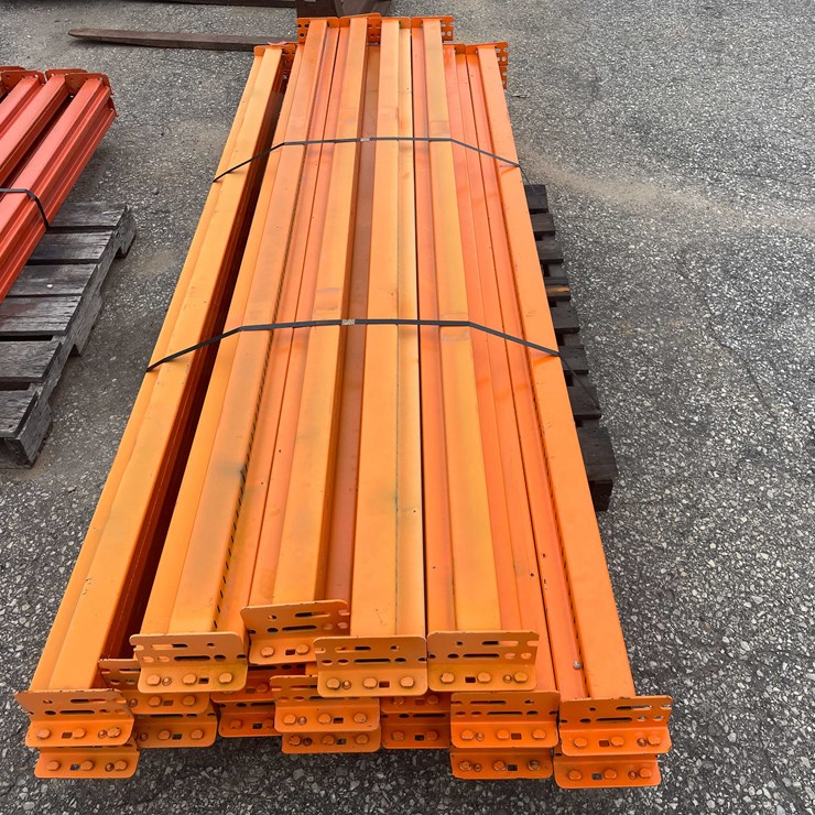 #8045 • Teardrop Pallet Racking (O9)