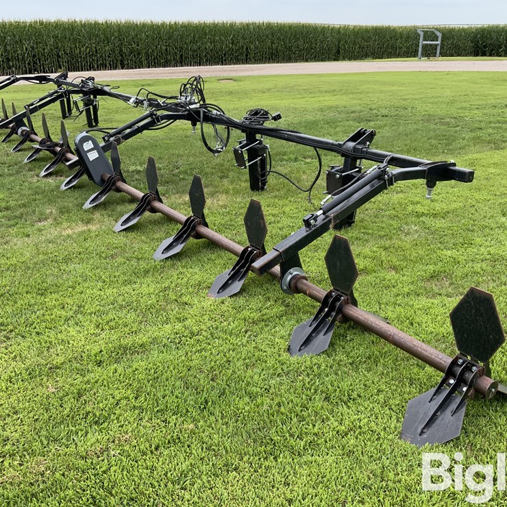 2019 JOHN DEERE 16