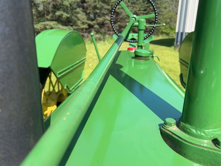 john-deere-model-b-image-17
