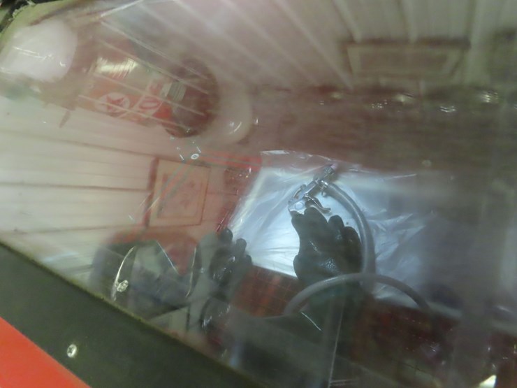 homak-bead-blaster-cabinet-image-5