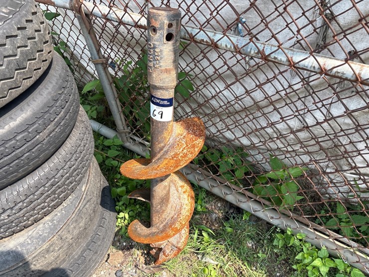 pengo-10"-auger-attachment-image-1