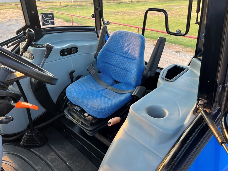 2013-new-holland-ts6.125-image-17