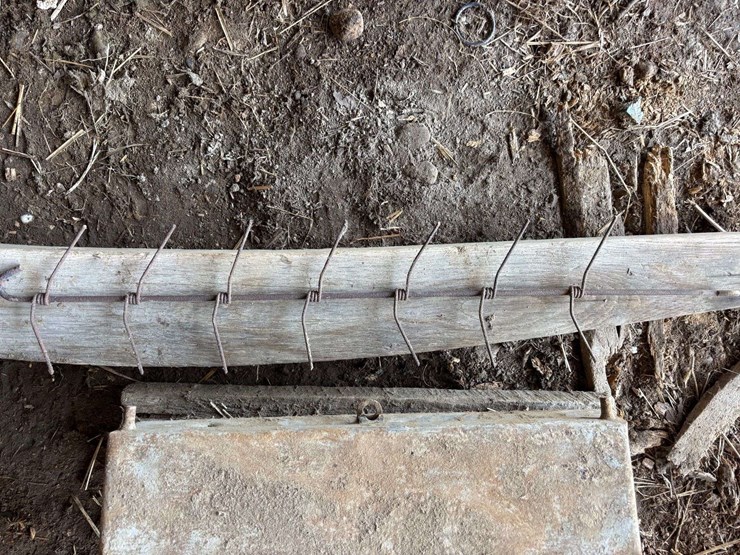 mailbox,-corn-hanger,-and-plow-beam-image-2
