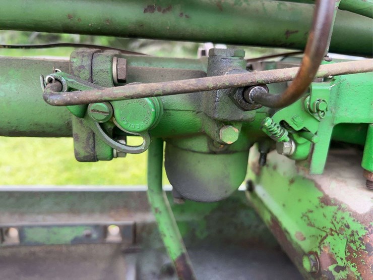 1958-john-deere-520-image-64