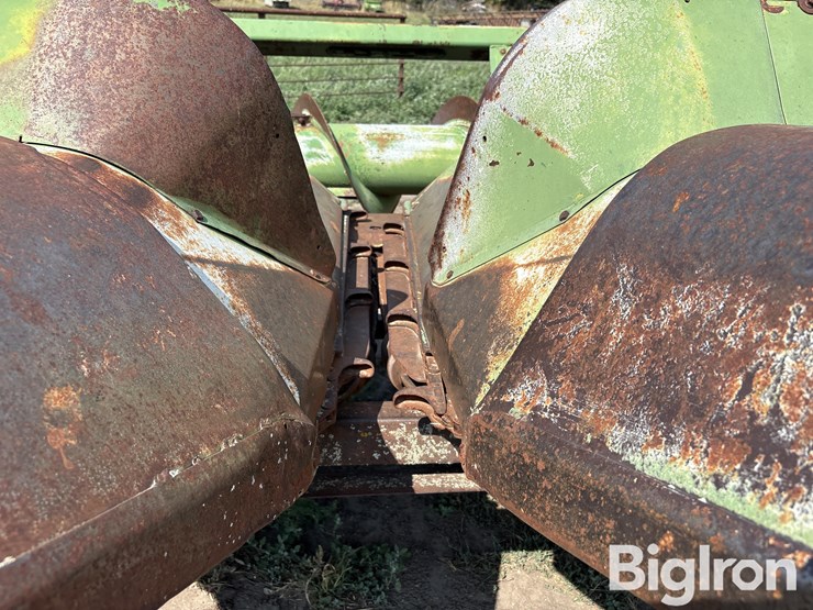 john-deere-844-image-15