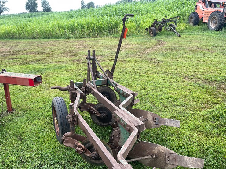 #7462-•-john-deere-moldboard-plow-image-16