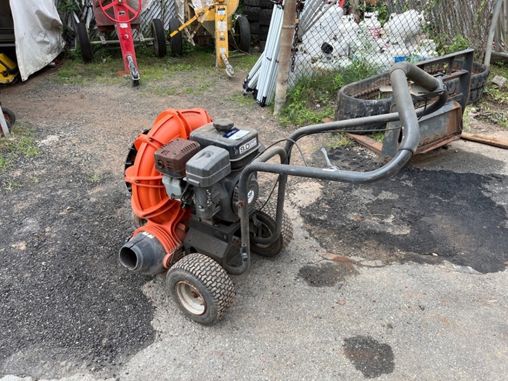 billy-goat-walk-behind-gas-leaf-blower-image-2
