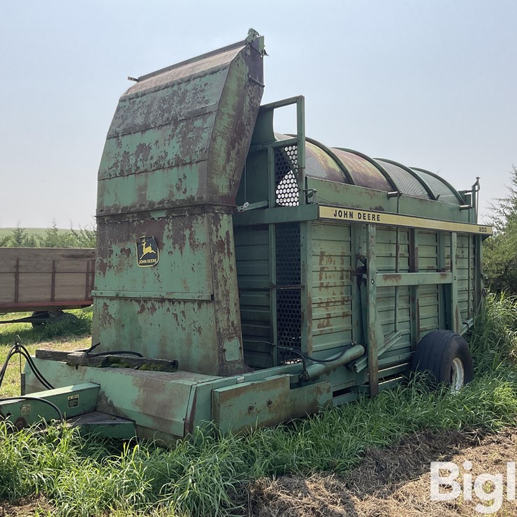 JOHN DEERE 200