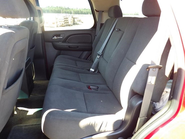 2007-chevrolet-tahoe-image-16