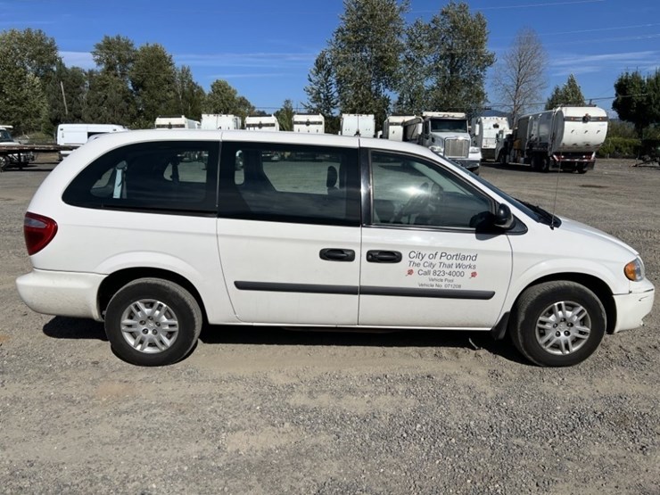 2007-dodge-grand-caravan-image-3
