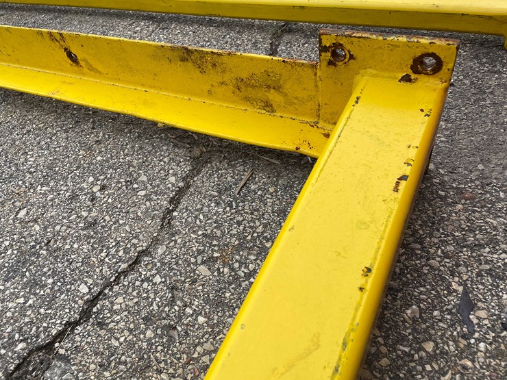 #8046-•-heavy-duty-safety-guardrail-(o9)-image-3