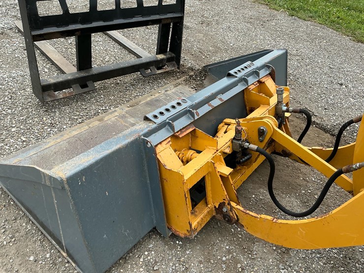 #1401-•-2019-gckm-wheel-loader*-image-11