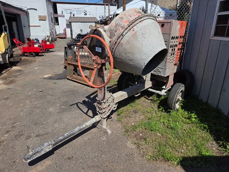 crown-c6c-6cuft-concrete-mixer-image-2