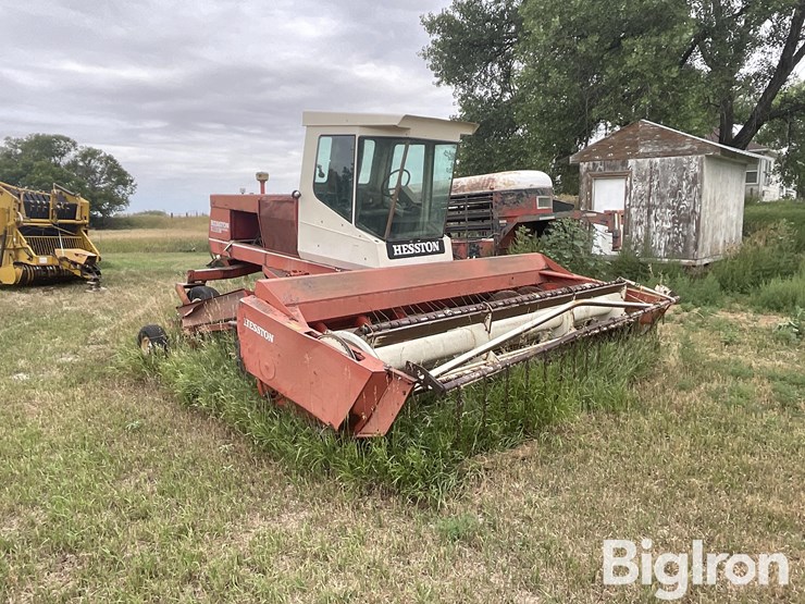 hesston-6600-image-3