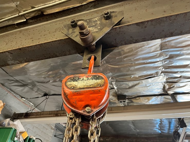 jet-l-90-1-ton-chain-hoist-w/-beam-trolley-image-1