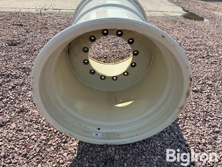 unverferth-44x32-grain-cart-rim-image-9