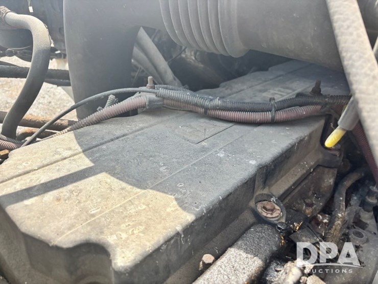 2005-sterling-dry-tender-truck-(gp11242,-unit-111565)-image-74