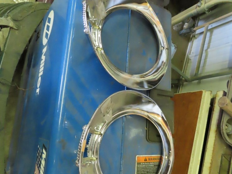 bob-drake-reproduction-1939/40-ford-grill-and-headlight-bezels-image-6