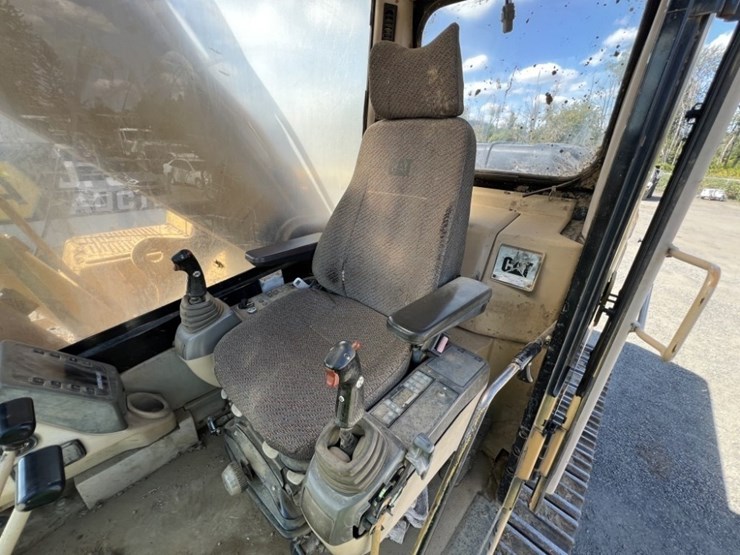caterpillar-330b-image-29