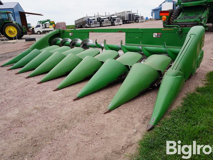 2009-john-deere-608c-stalkmaster-image-9