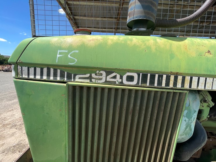 john-deere-2940-image-29