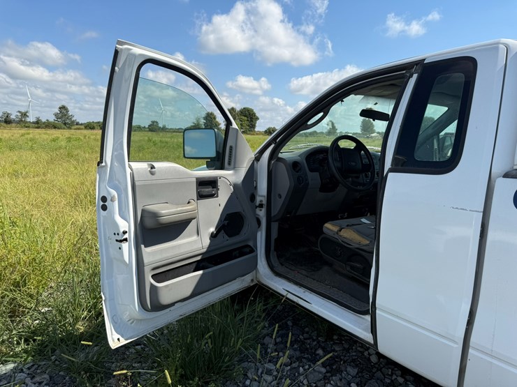 2004-ford-f150-image-30