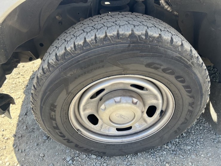 2015-ford-f350-image-15