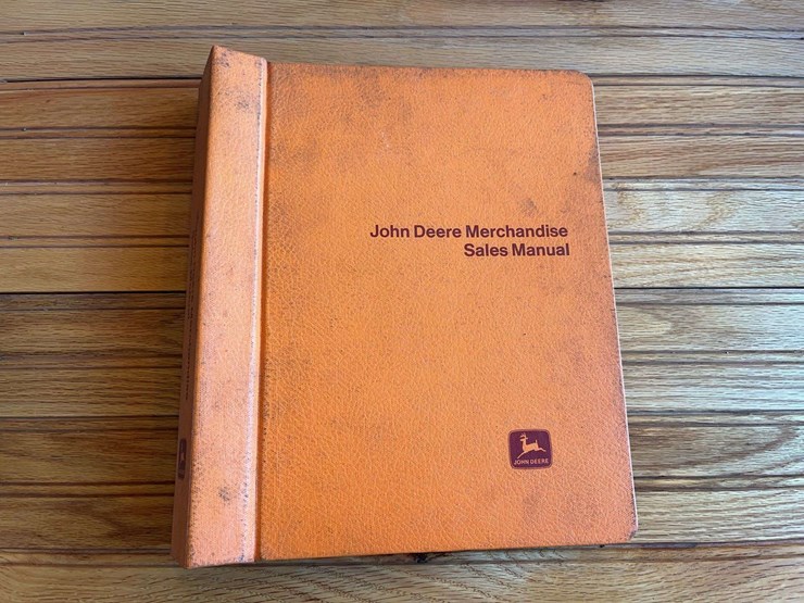 1976-john-deere-merchandise-sales-manual-image-1