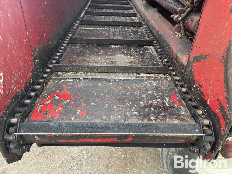 h&s-super-7+4-16'-forage-wagon-image-18