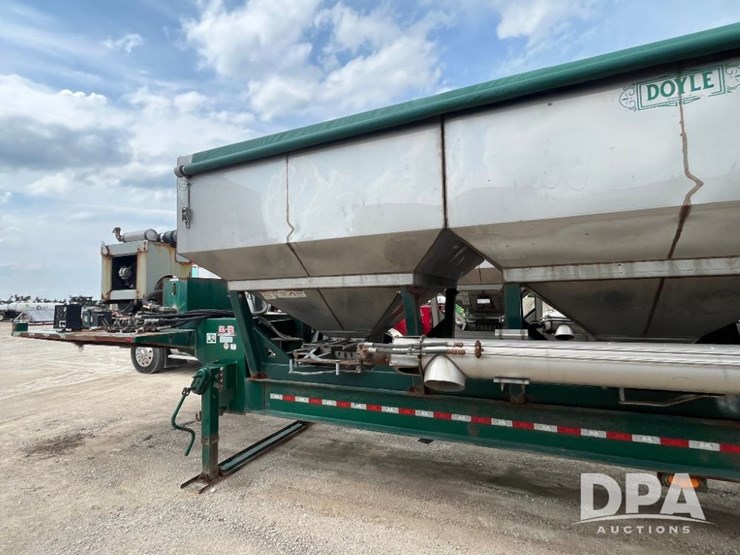 2015-b-b-dry-tender-trailer-(jn2633)-image-11
