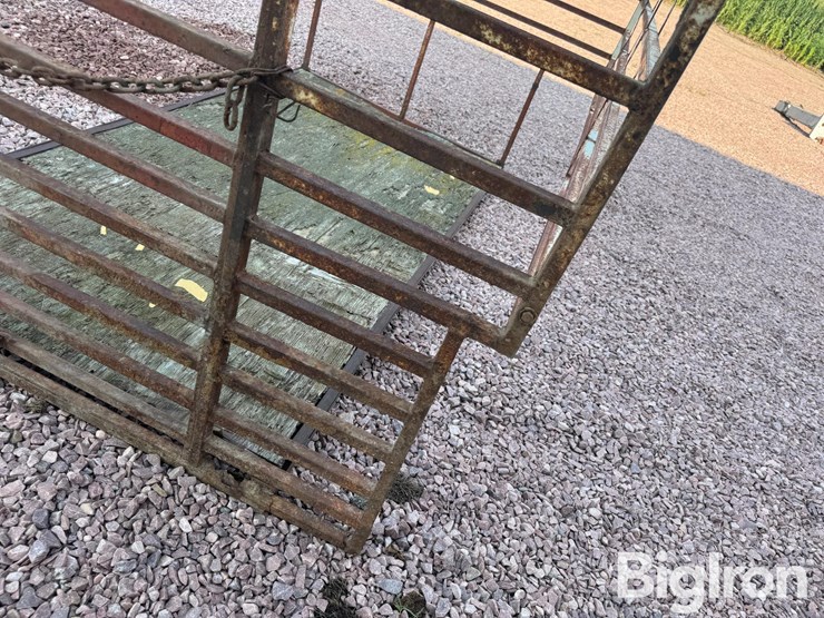 pickup-livestock-rack-image-12
