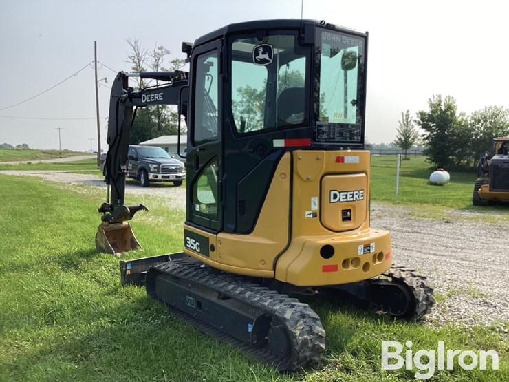 2016-deere-35g-image-7