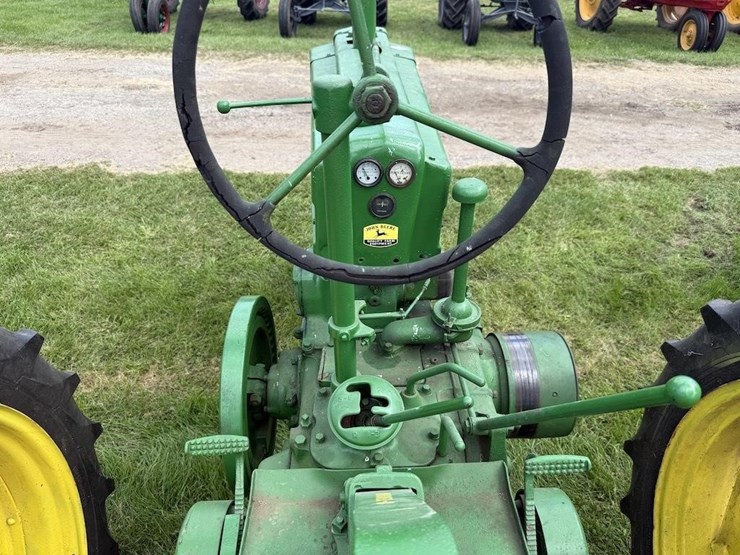john-deere-b-image-7