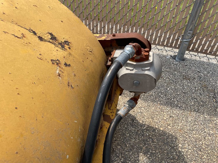 #8021-•-construction-sweeper-(o12)-image-23