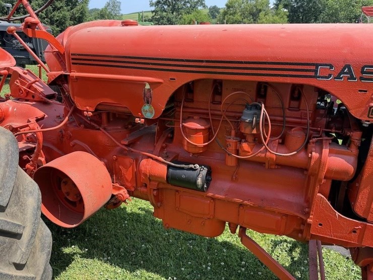 case-dc-4-tractor-image-10