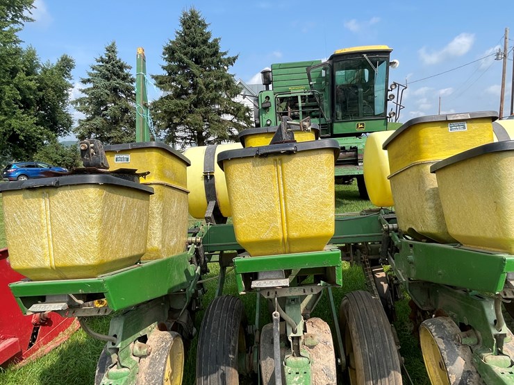 john-deere-7000-image-22
