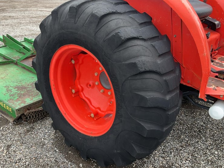 2016-kubota-mx5800-image-15