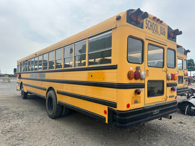 #18-•-#23871-•-2002-international-genesis-school-bus-vin:-1hvbgaan62a917777-image-4