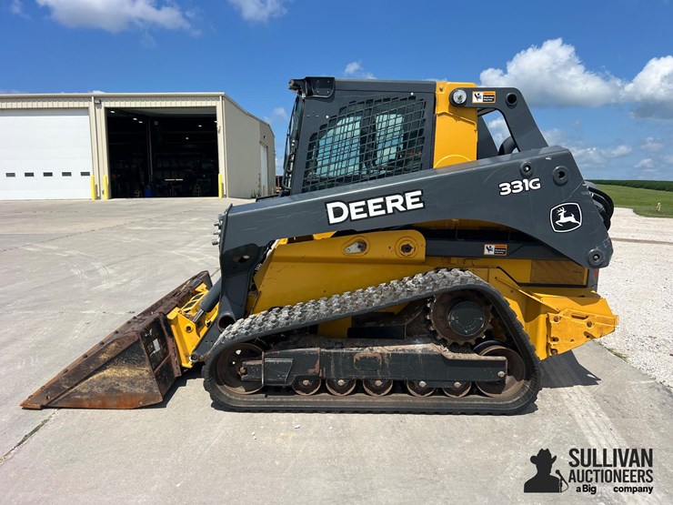 2018-deere-331g-image-8