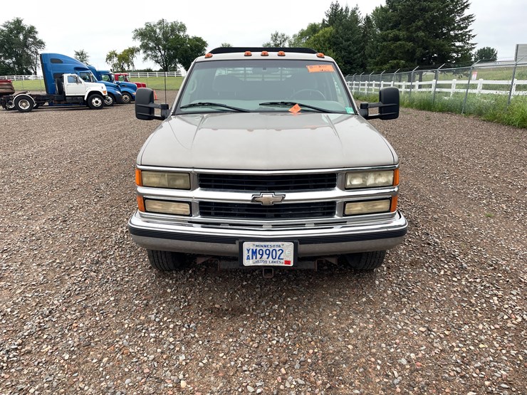 2000-chevrolet-3500-image-8