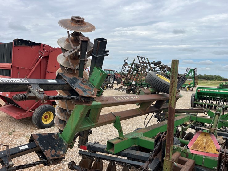 1989-john-deere-630-image-13