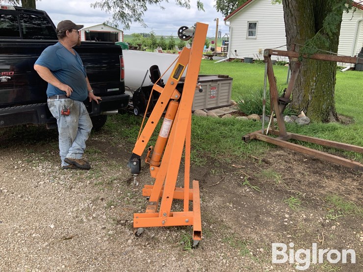 central-hydr-46766-cherry-picker-image-4