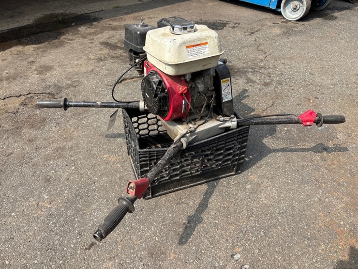 ground-hog-earth-drill-image-2