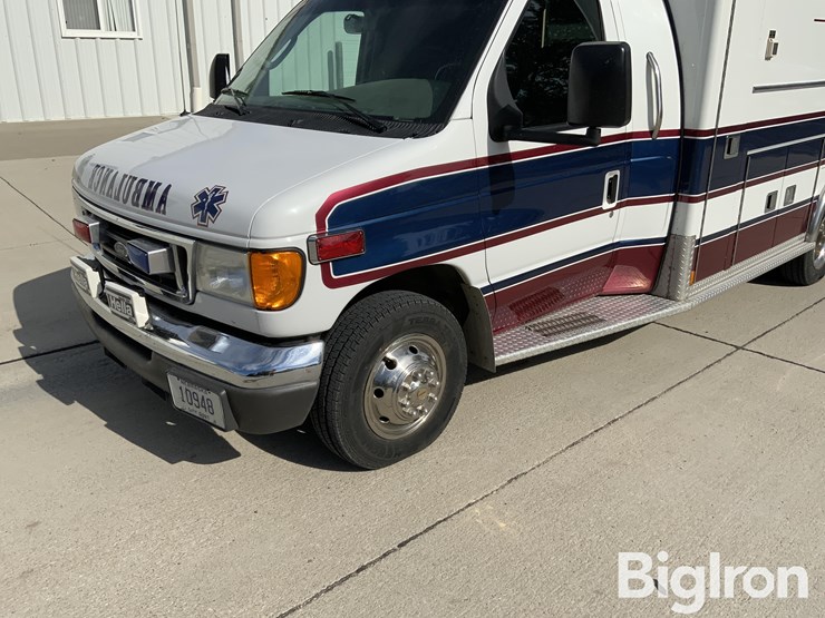 2003-ford-e450-image-9